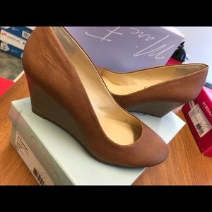 Jessica Simpson low Wedges- Almond